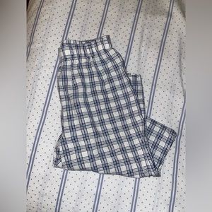 Rare John gals Gingham Sweat pants 🫖💌 fits siz XS/S :)) I’m a size 24-25